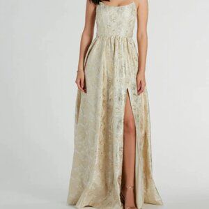 New Windsor Hailee Corset Floral Jacquard A-Line Prom / Formal Dress Size M